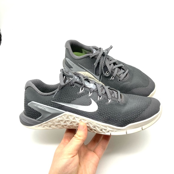 nike metcon 4 gunsmoke